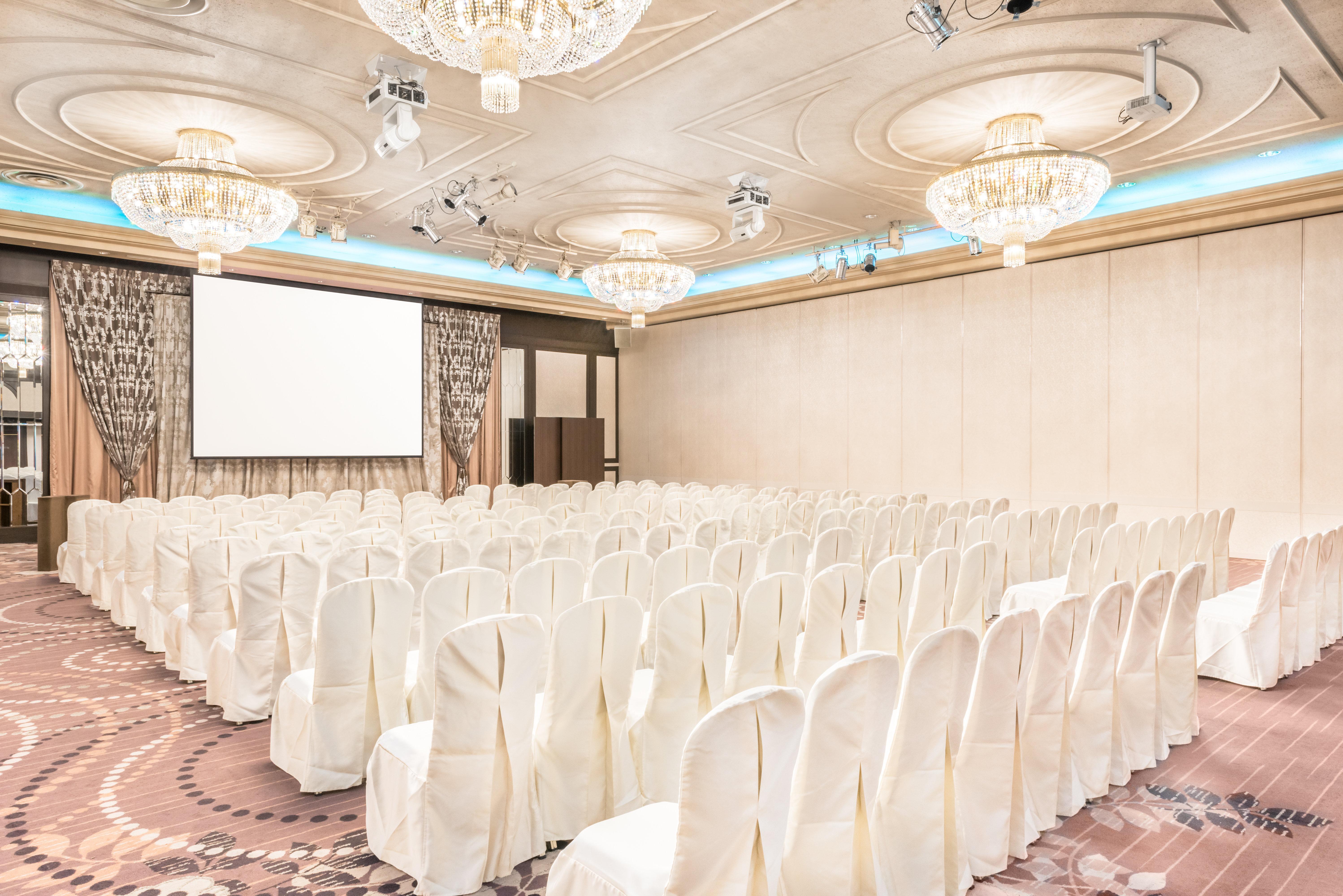 Отель Ana Crowne Plaza Kumamoto New Sky By Ihg Экстерьер фото